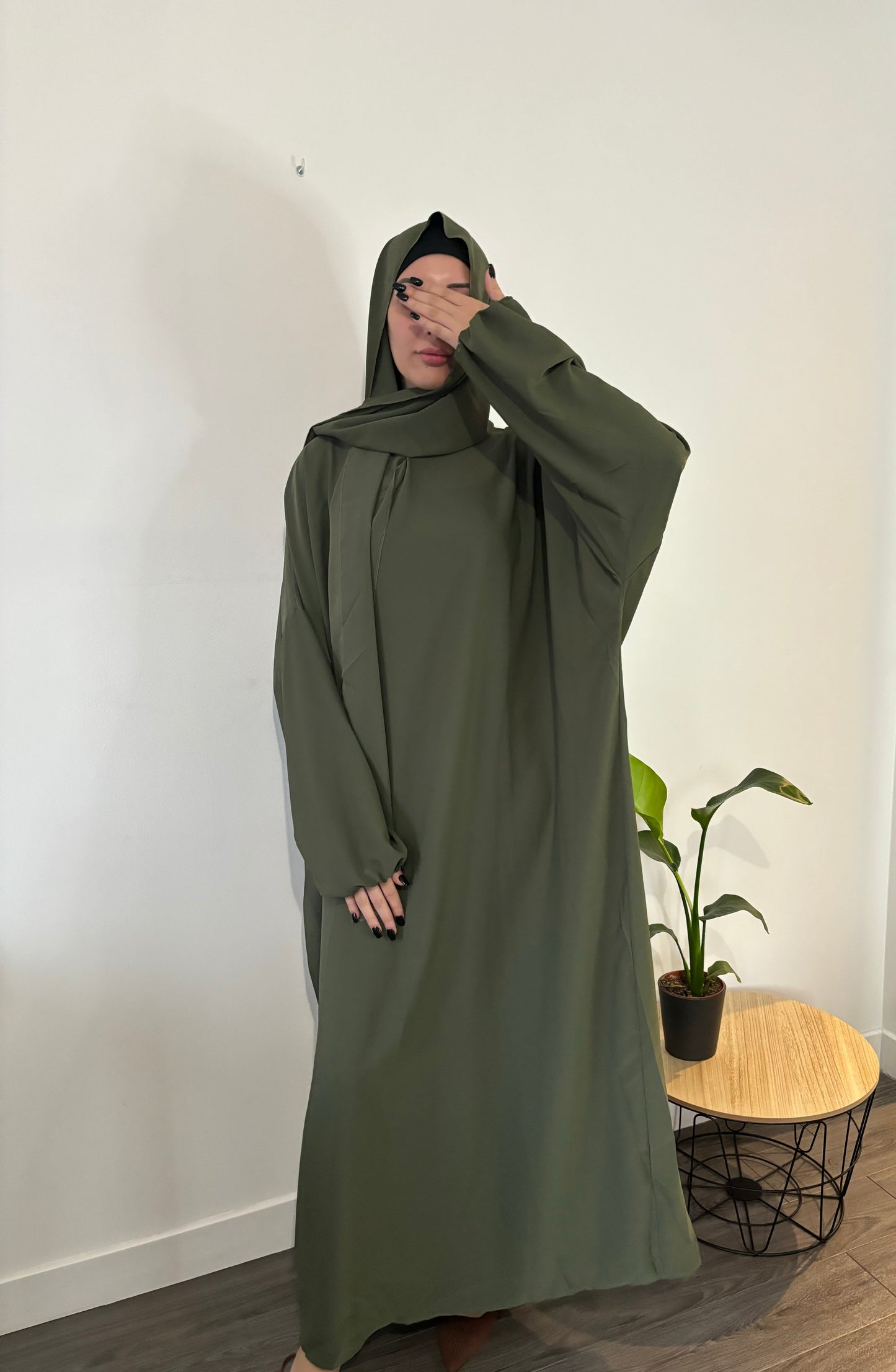 Abaya voile intégré kaki